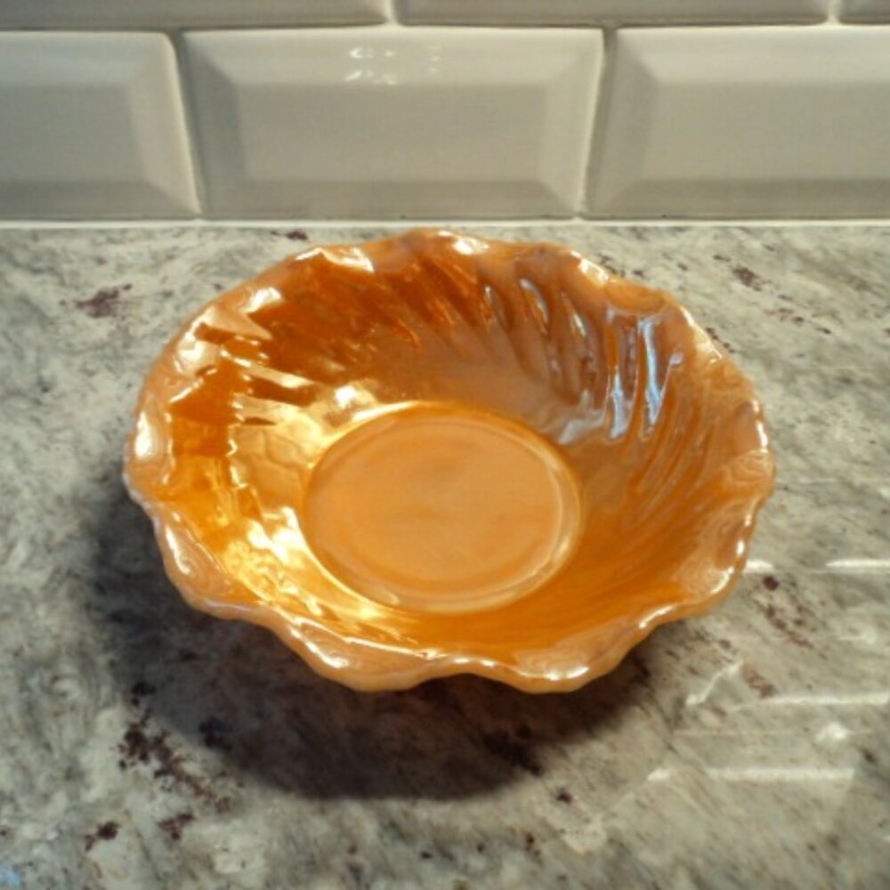 vintage peach lustreware bowl